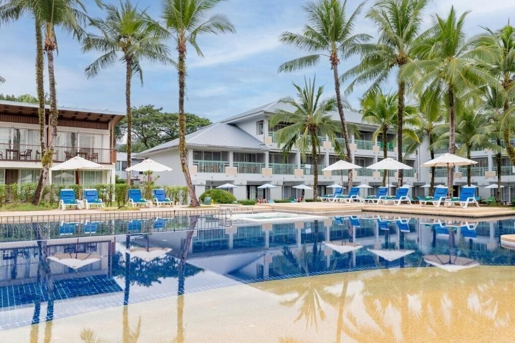 Картинка The Briza Beach Resort Khao Lak 4*