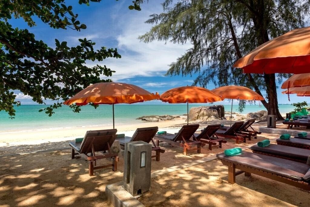 Отель Khao Lak Wanaburee Resort 4*