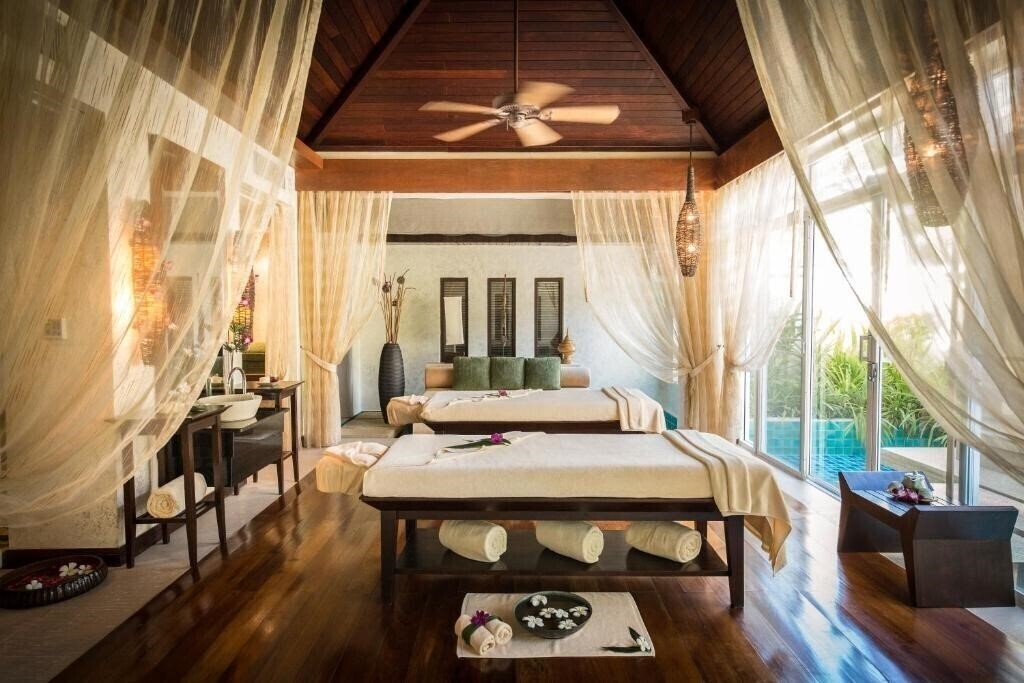 Фото Robinson Khao Lak 5*