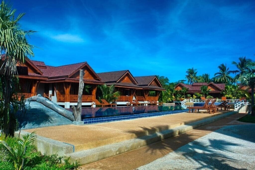 Картинка Sangsawan Palace Khaolak Resort 3*