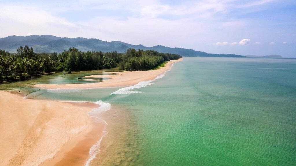 Фотография Devasom Khao Lak Beach Resort & Villas 5*
