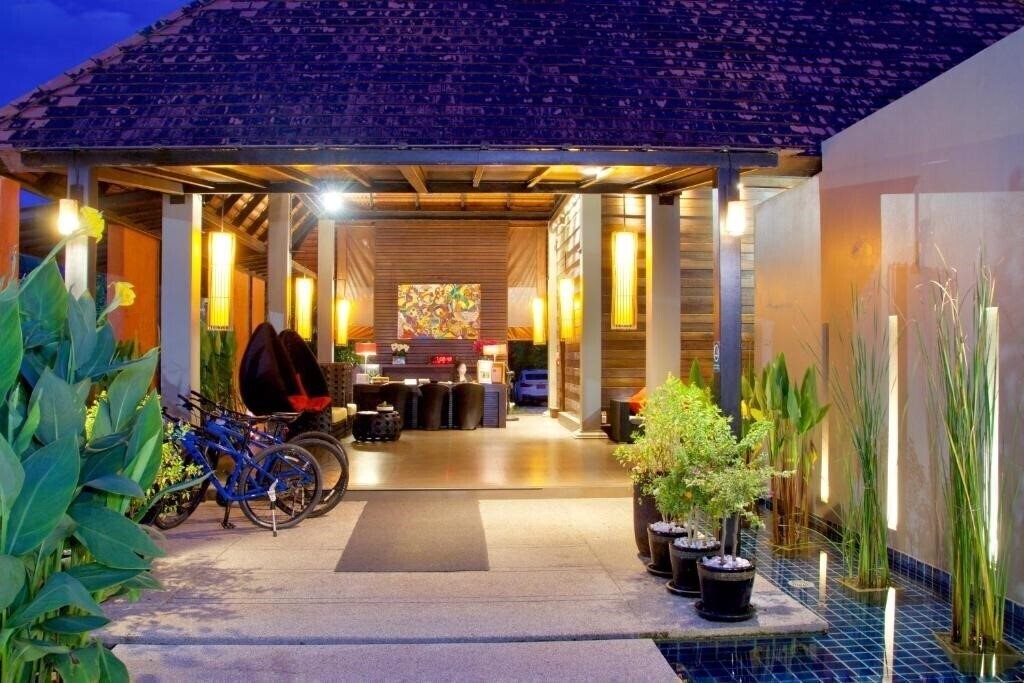 Фото Chong Fah Beach Resort 4*