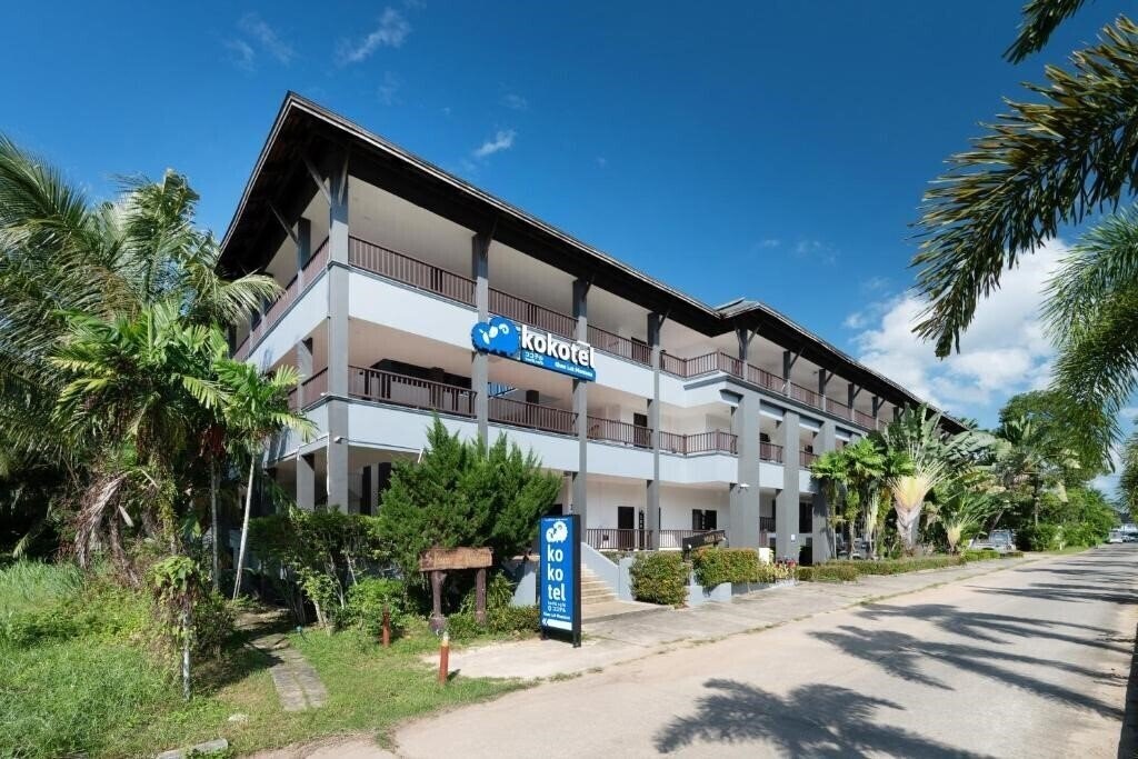 Фото Kokotel Khao Lak Montana 3*