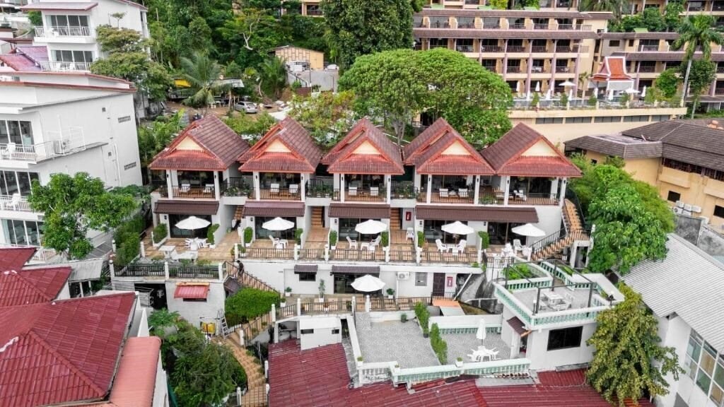Отель Two Chefs Inn 3*