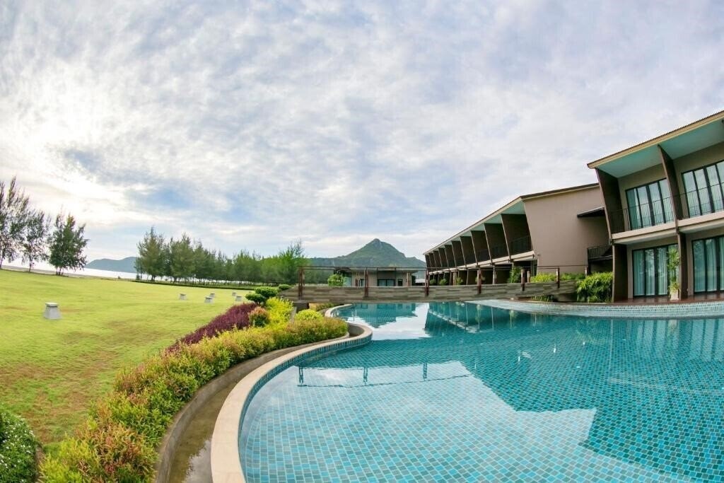 Изображение La Isla Pranburi Beach Resort 4*