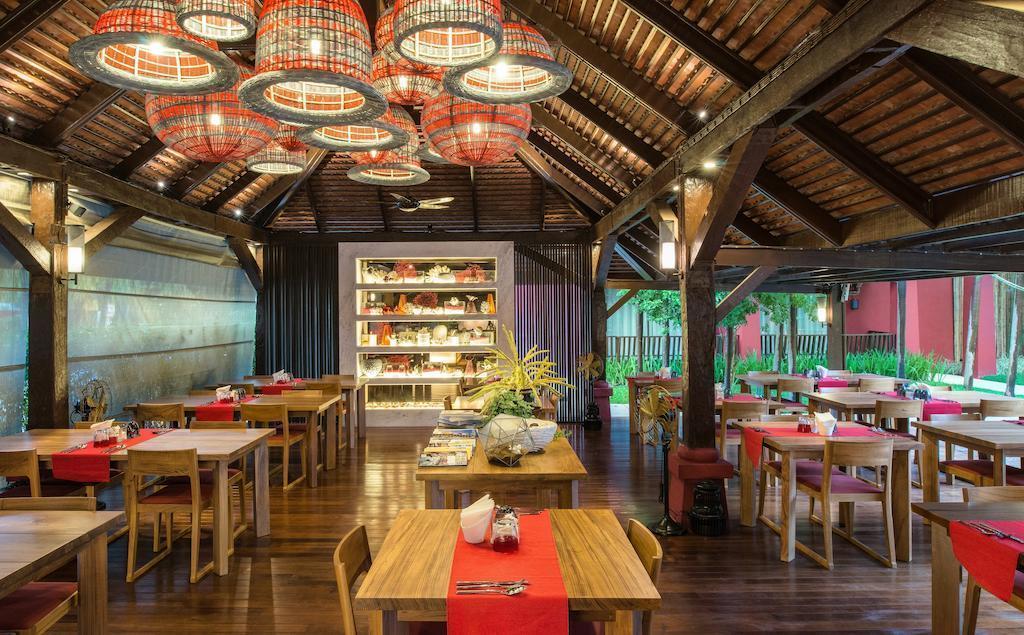 Фотографія Escape Hua Hin 4*