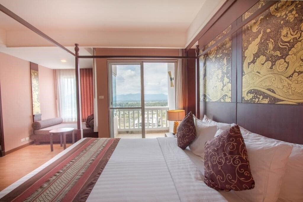 Фото Grand Pacific Sovereign Resort 5*