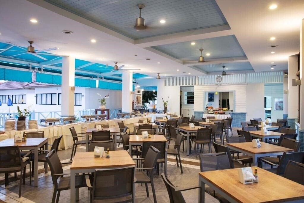 Изображение Chom View Hotel Hua Hin 3*