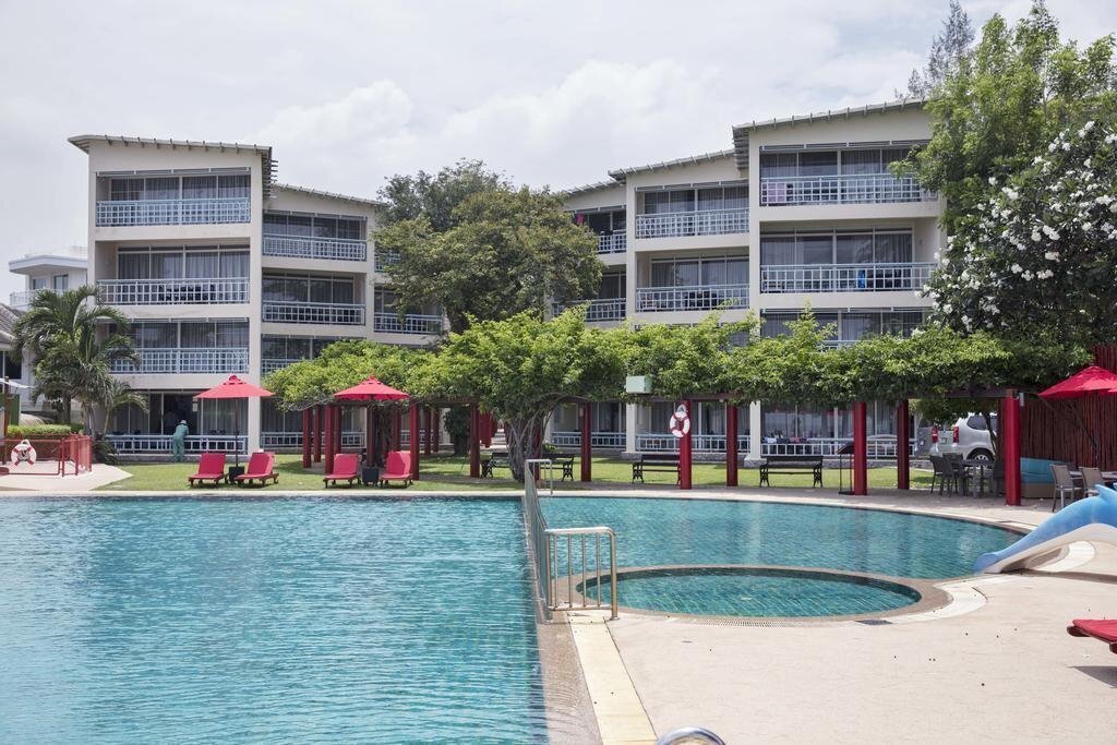 Картинка Chom View Hotel Hua Hin 3*