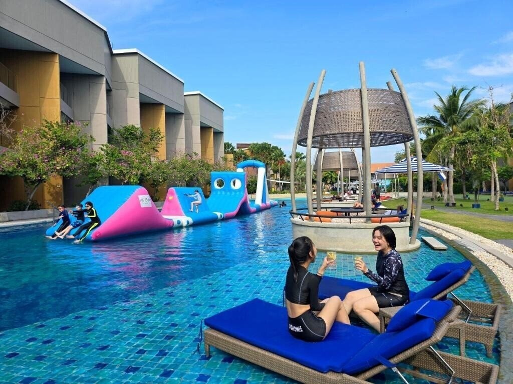 Изображение Avani Hua Hin Resort & Villas 5*