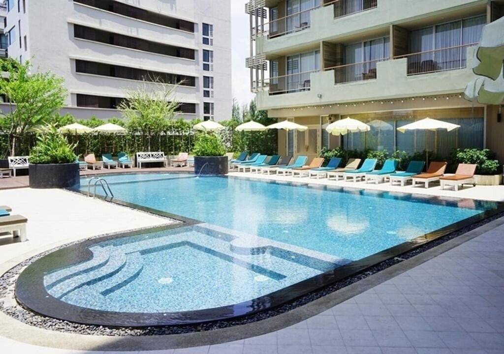 Фото Long Beach Cha-Am Hotel 3*