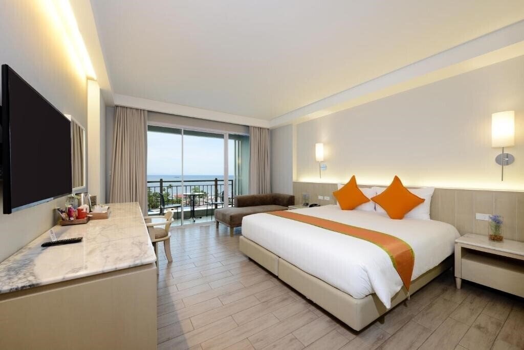 Фото Hisea Hua Hin Hotel 4*