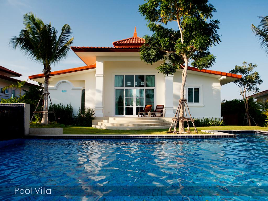 Готель Banyan Resort & Golf 4*