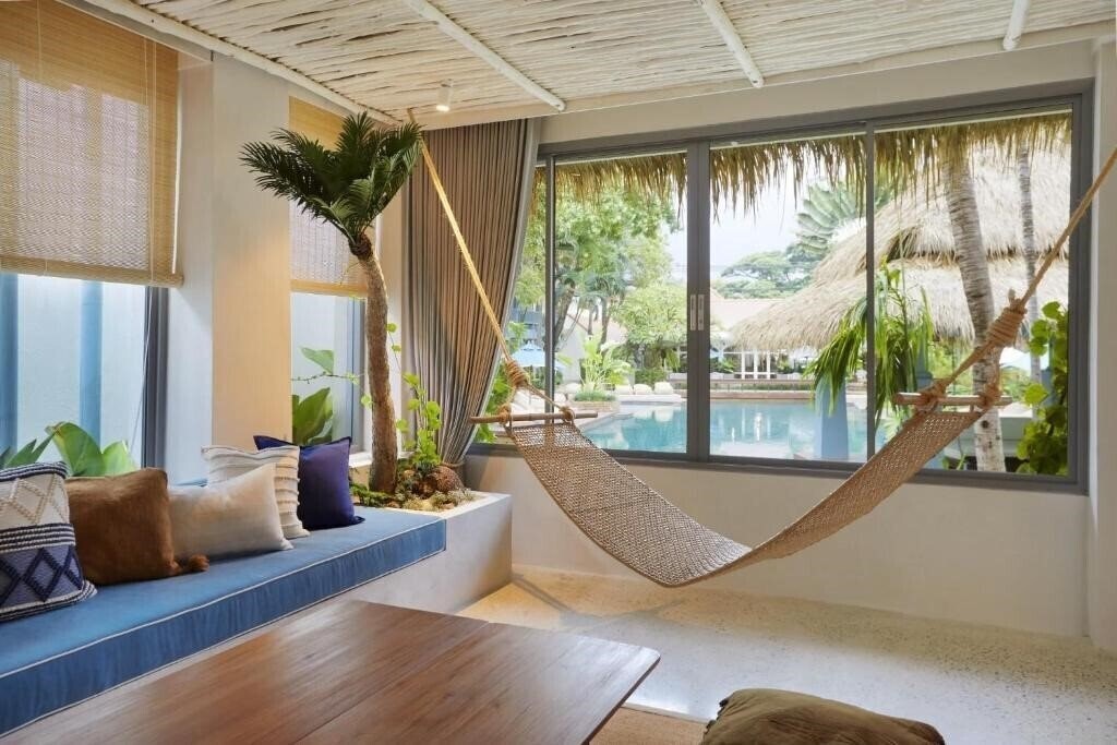 Фотографія The Peri Hotel Hua Hin 4*