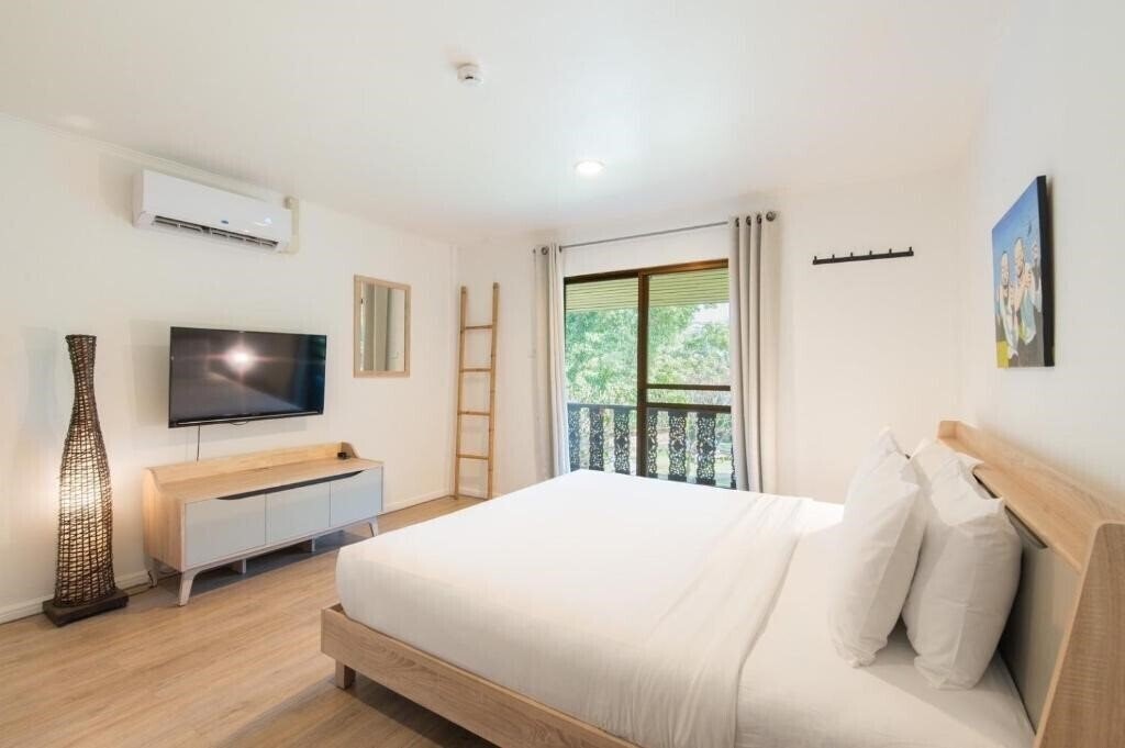 Картинка Dolphin Bay Resort 3*