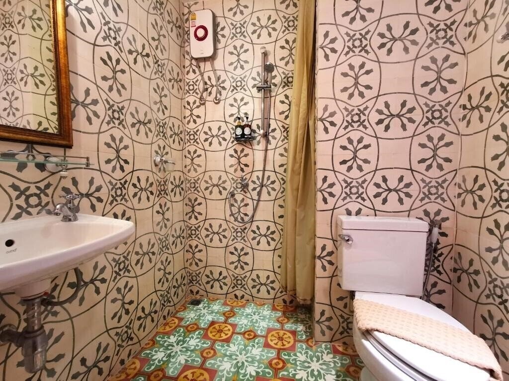 Фотографія Lertnimit Boutique Hotel 3*