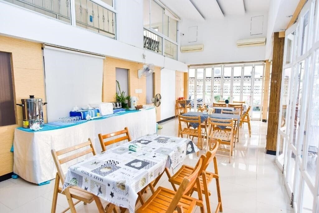 Фотографія Oyo 394 Nana Beach Cha Am 2*