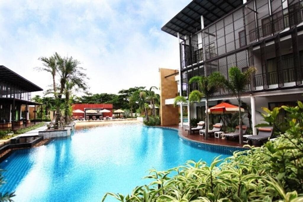 Готель The Lapa Hua Hin 4*