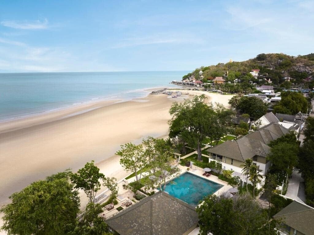 Отель Charras Bhawan Hotel And Residences 5*