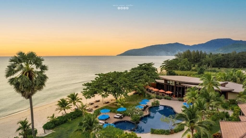 Готель Khanom Beach Resort & SPA 4*