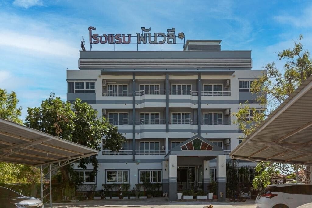 Отель Panwalee Hotel (ex. Panwalee Villa) 3*