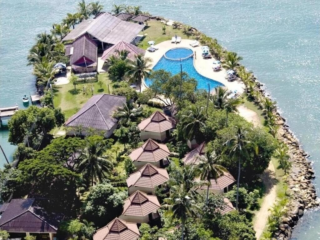 Отель Koh Chang Coral Resort 3*