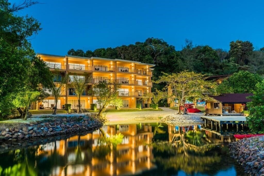 Отель Siam Royal Bay Marina Sands Wing 4*