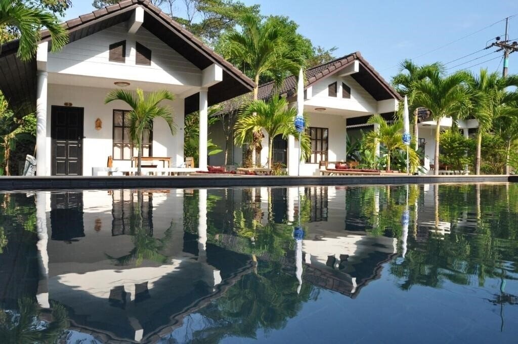 Отель Privacy Resort Koh Chang 3*