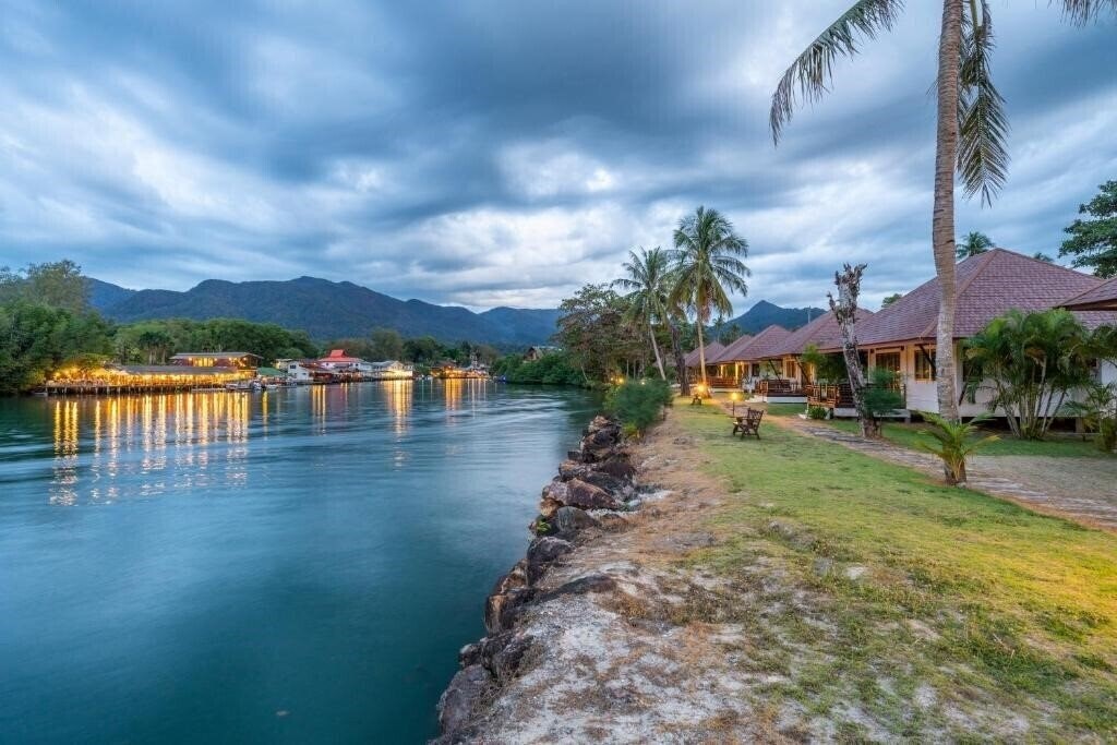 Фото Koh Chang Longstay Resort 3*