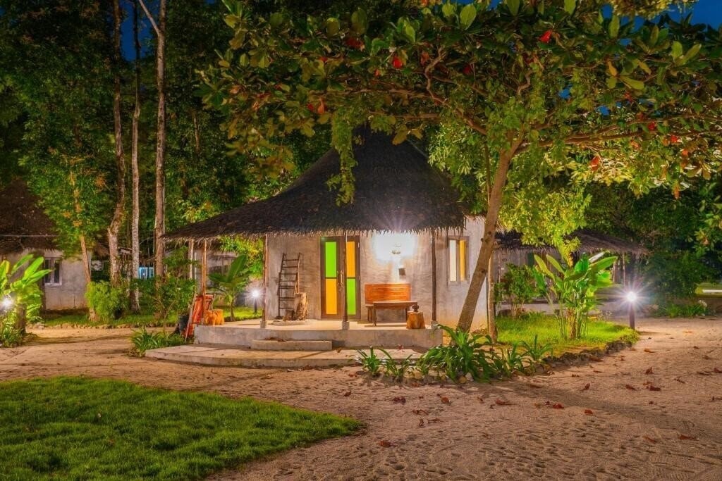 Фото Tropical Beach Koh Chang 3*