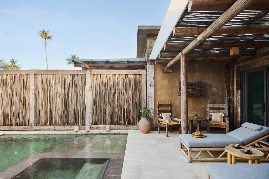 Фотография Dinso Resort & Villas Ko Chang Vignette Collection (ex. The Emerald Cove Koh Chang, Amari Emerald Cove Resort) 4*