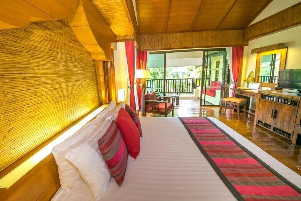Фото Koh Chang Tropicana Resort & SPA 4*