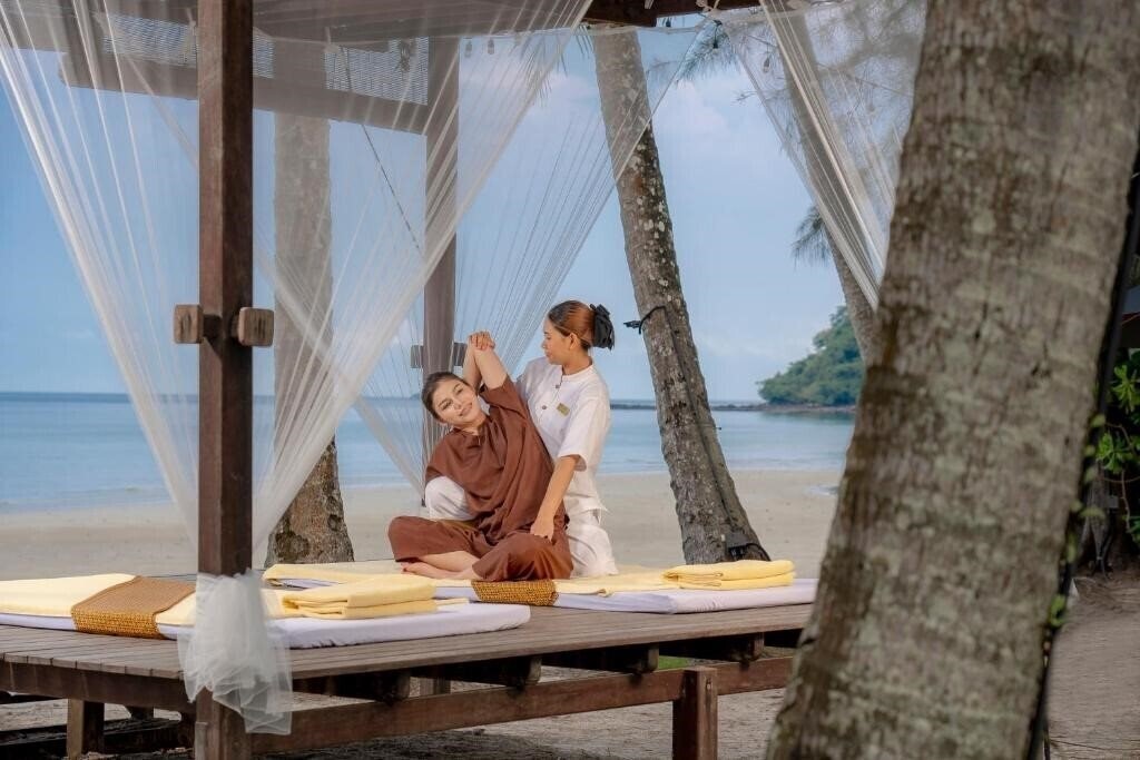 Изображение High Season Pool Villa & Spa 5*
