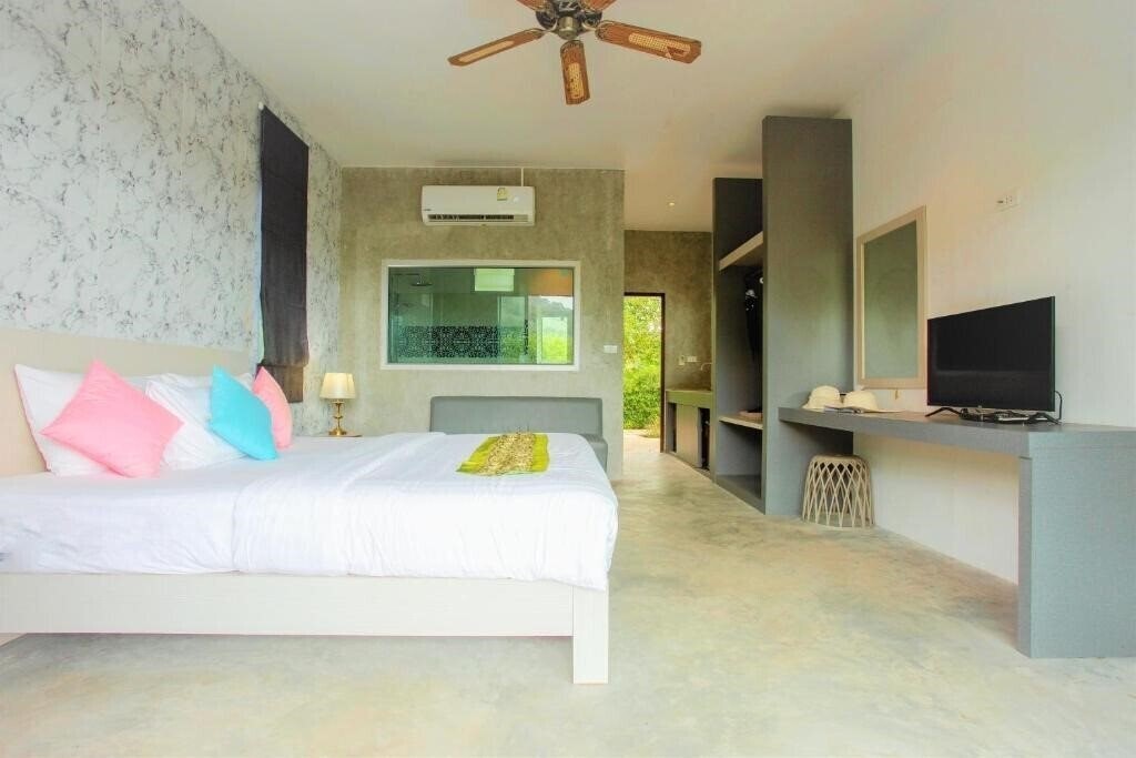 Фото Ko Lanta Amantra Lake View Resort 3*