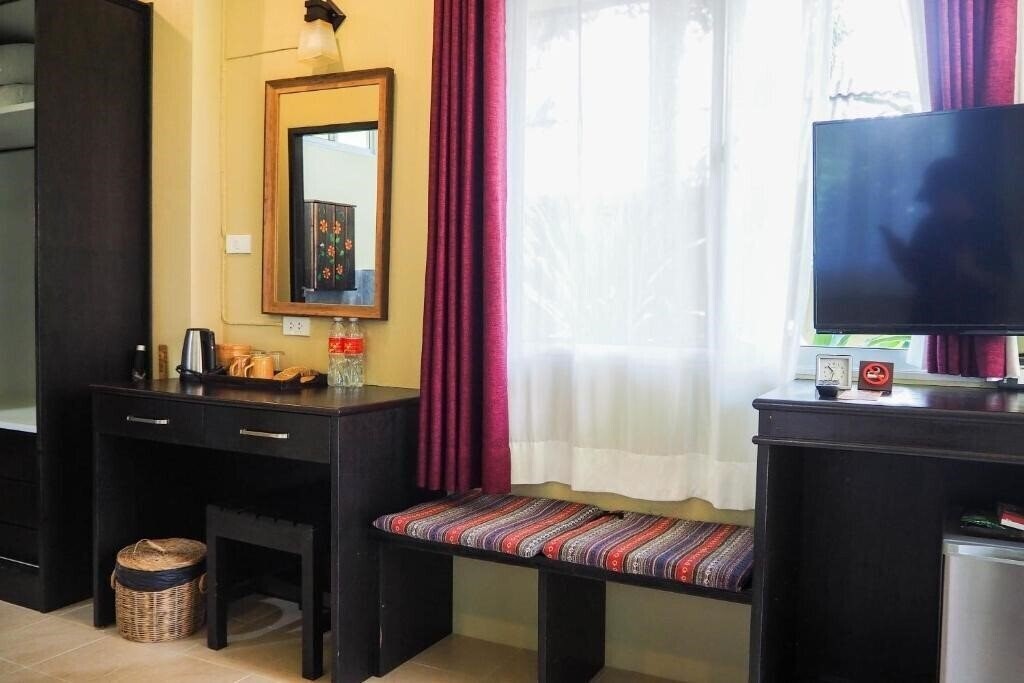 Фотография Lanta Castaway Beach Resort 3*