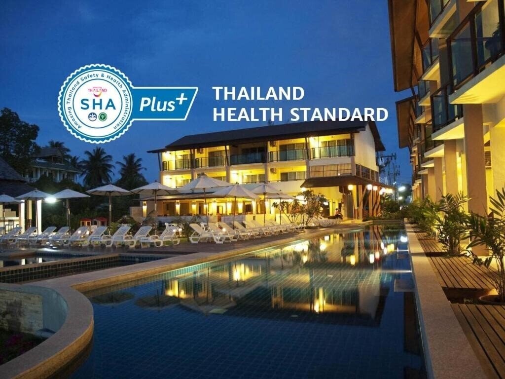 Отель Lanta Pura Beach Resort 4*