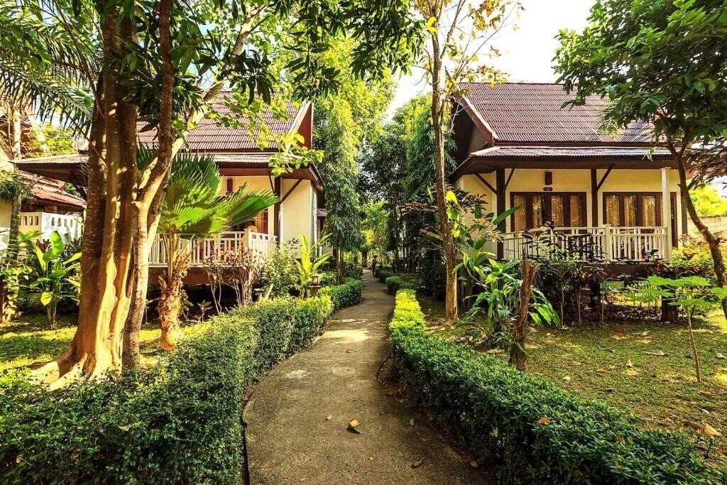 Изображение Lanta Klong Nin Beach Resort 3*