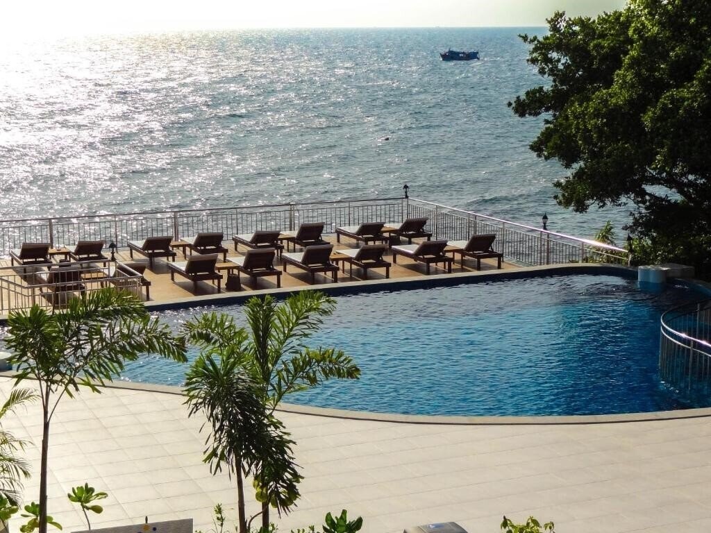 Картинка Pinnacle Koh Tao Dive Resort 3*