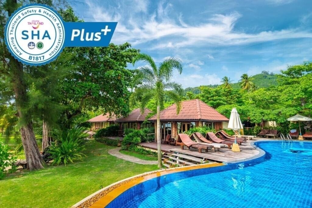 Отель Thiwson Beach Resort 4*