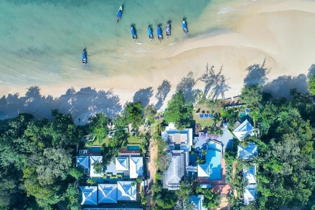 Готель Anyavee Tubkaek Beach Resort 4*