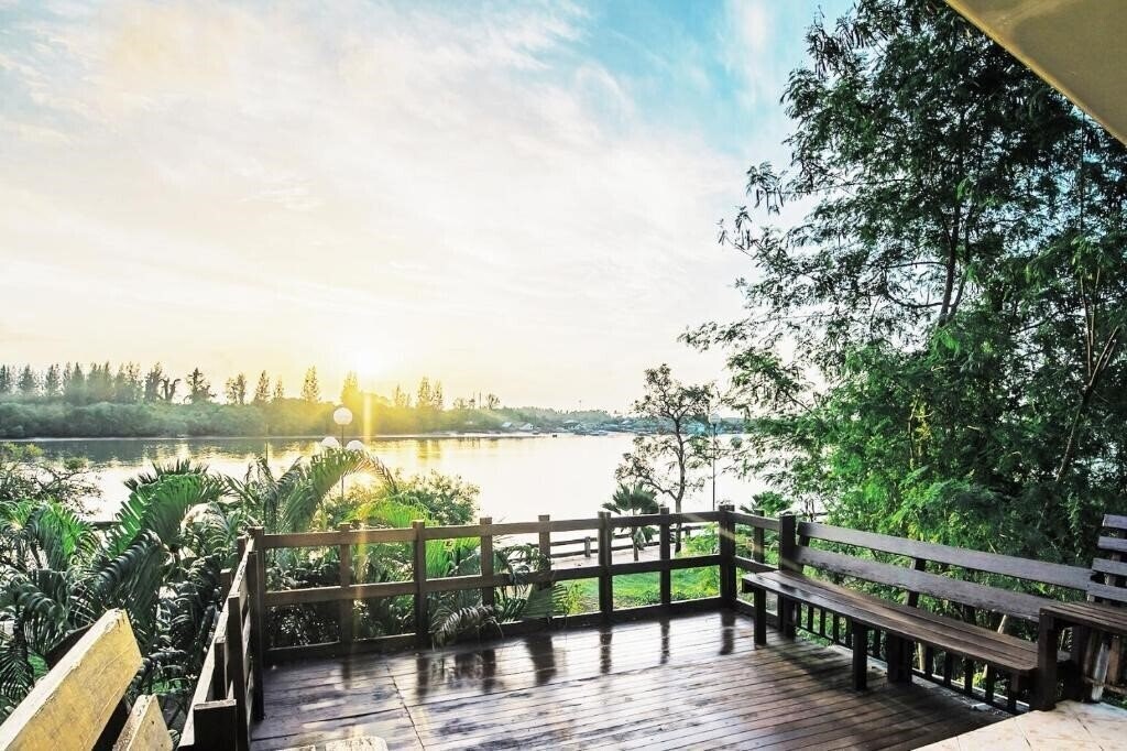 Готель Krabi City Seaview Hotel 3*