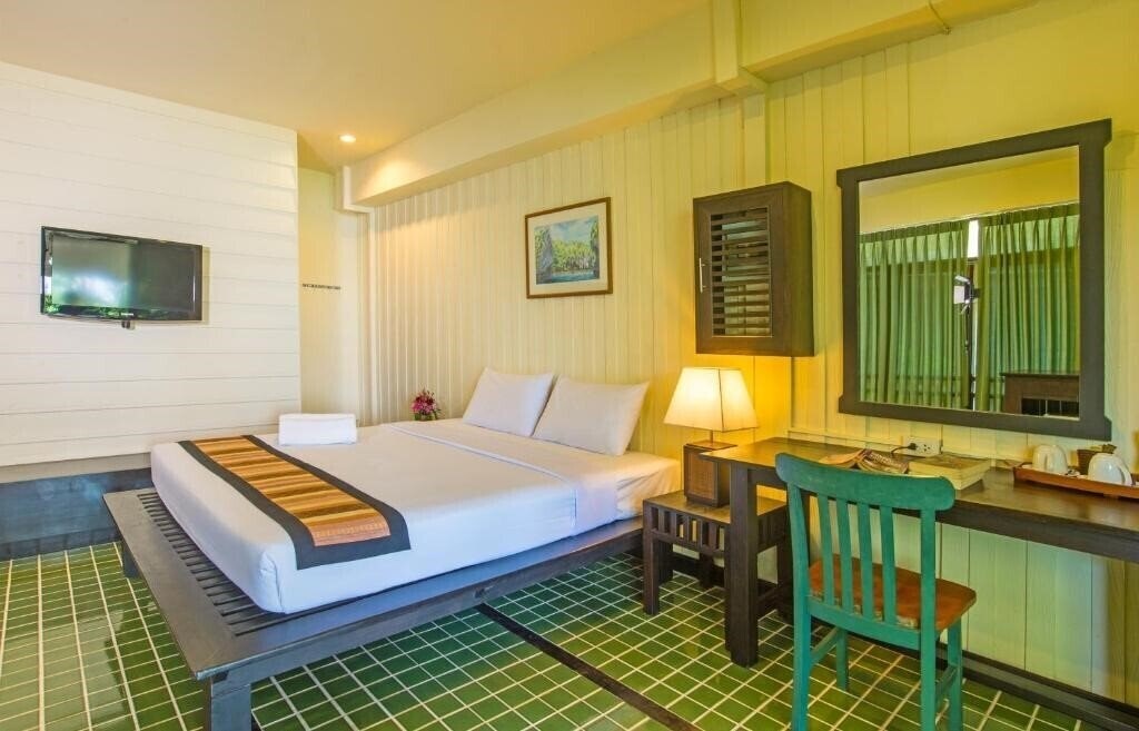 Изображение Krabi City Seaview Hotel 3*