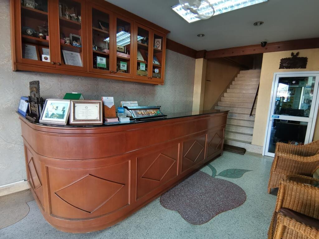 Готель Krabi Samran Residence 2*