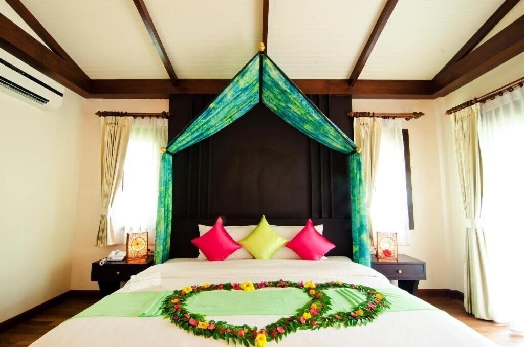 Фото Aonang Phu Petra Resort 4*