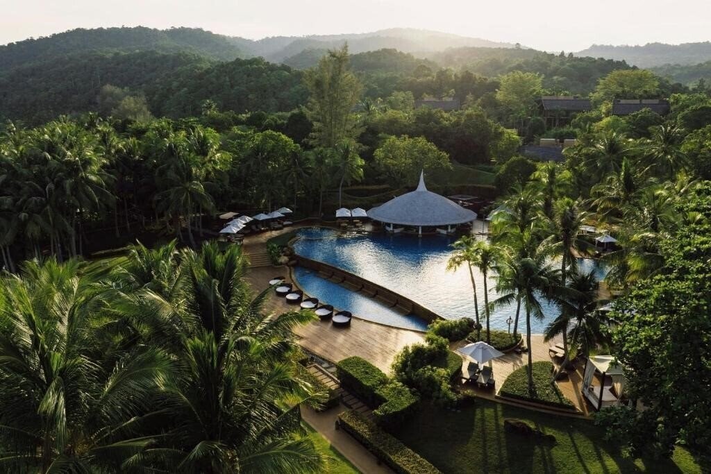 Готель Phulay Bay, A Ritz-Carlton Reserve 5*