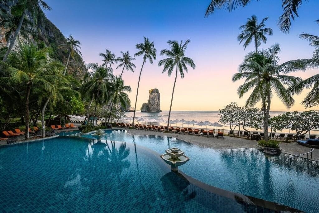 Отель Centara Grand Beach Resort & Villas Krabi 5*