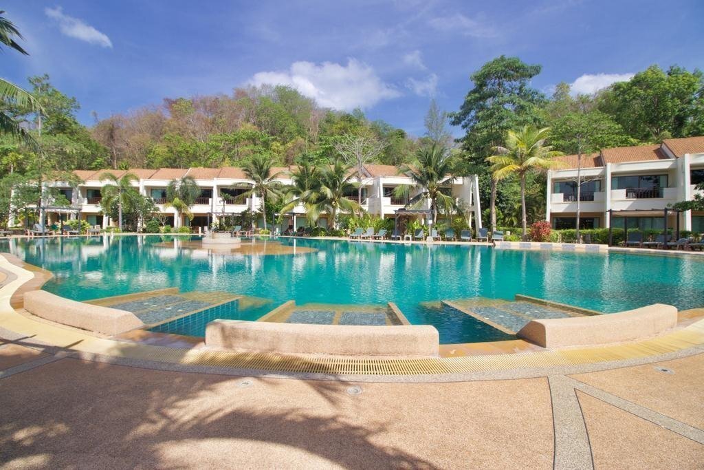 Готель Lanta Resort 4*