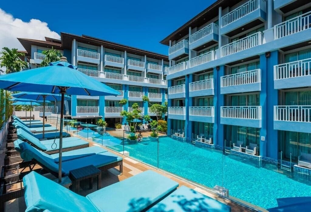 Готель Buri Tara Resort 3*