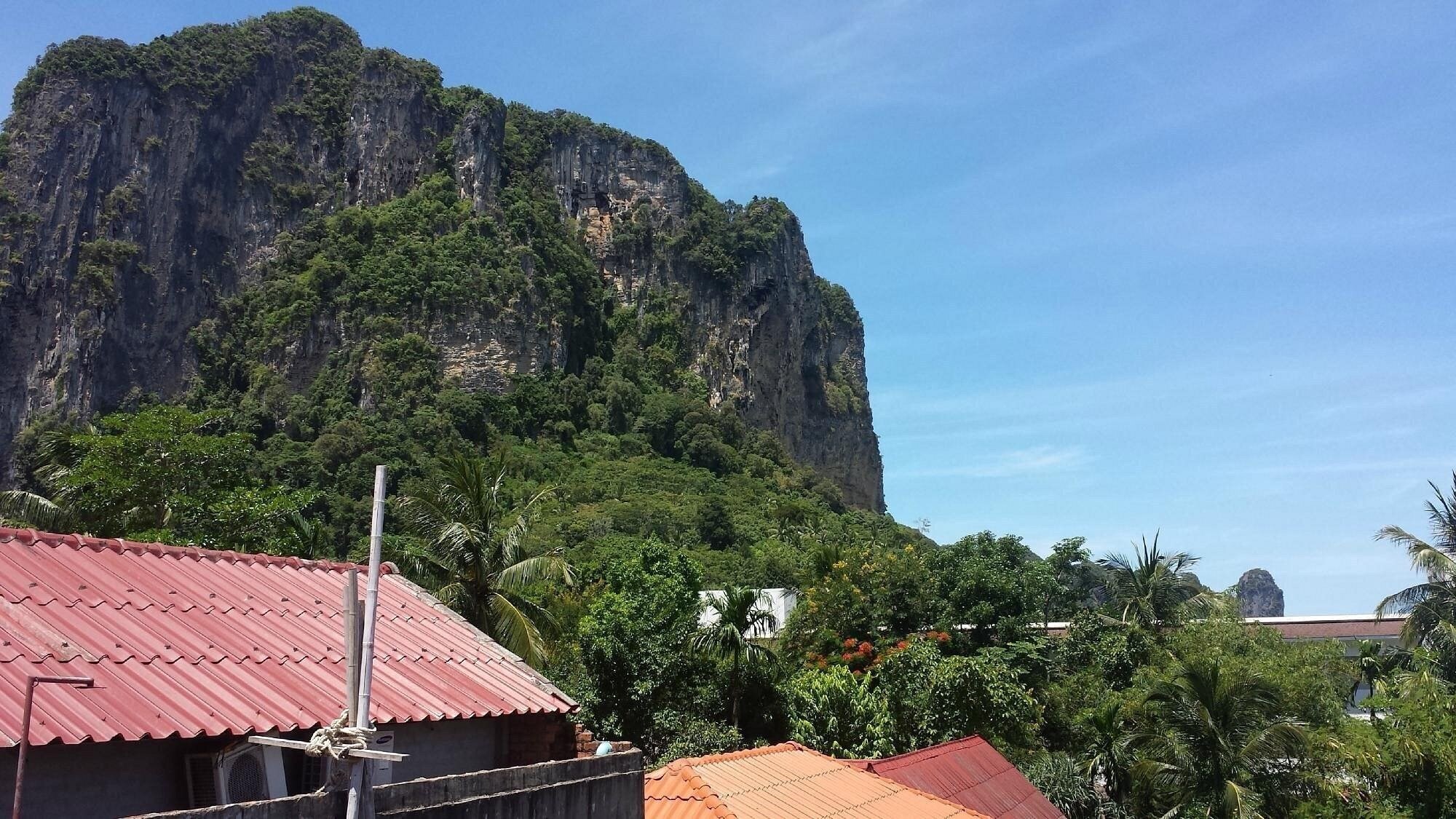 Фото Aonang Grand Inn Hostel 2*