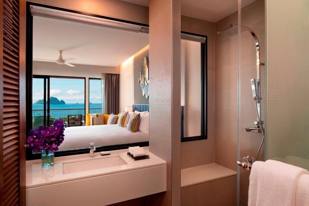 Фотография Avani Ao Nang Cliff Krabi Resort 4*